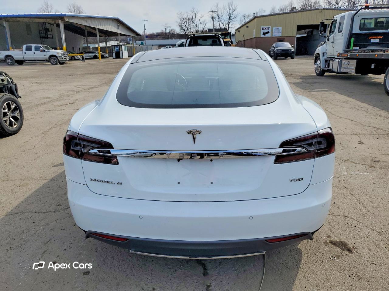 Tesla Model S 2015