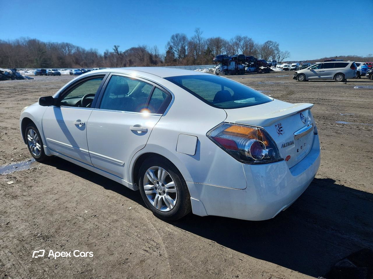 Nissan Altima 2011