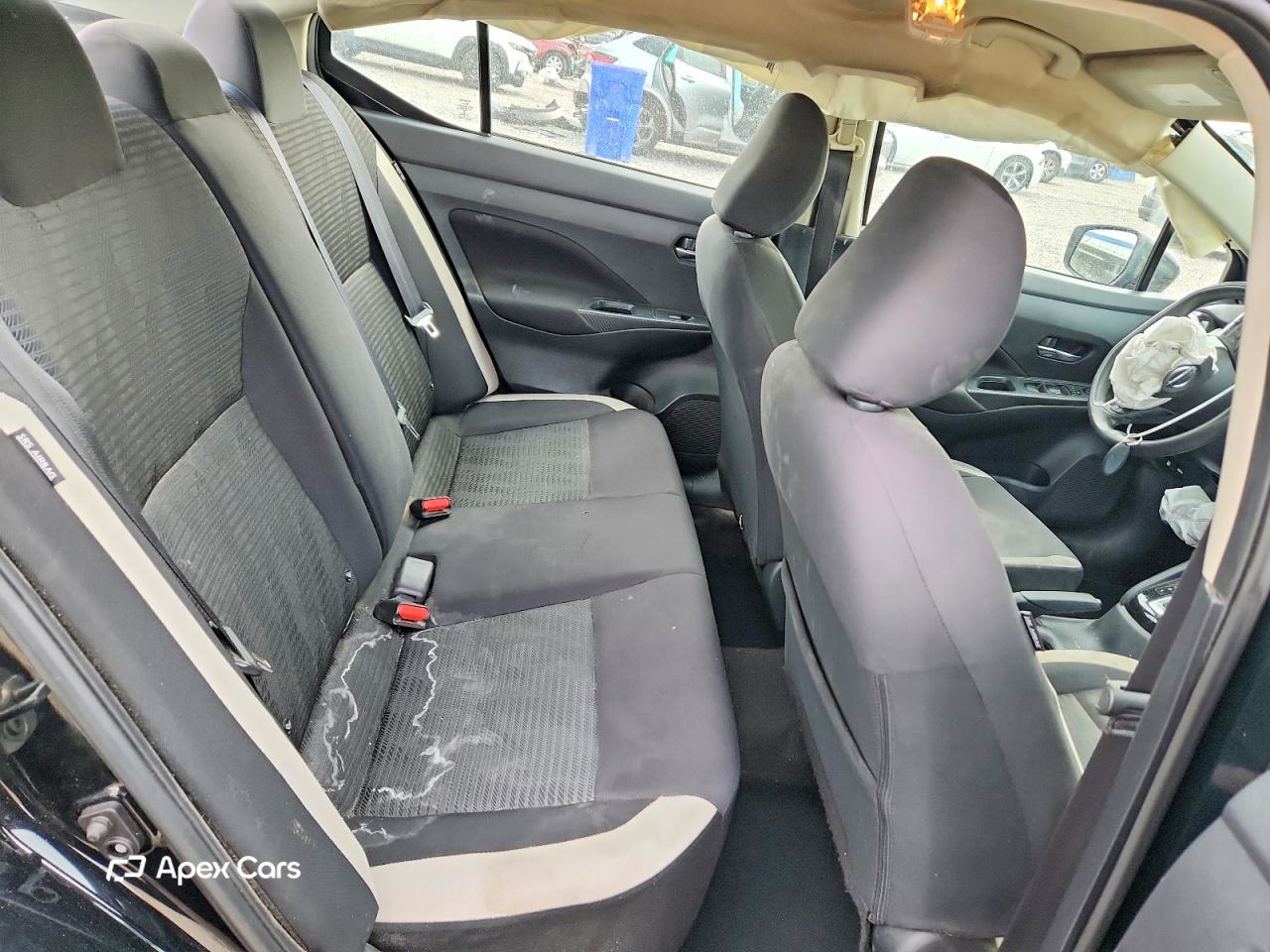 Nissan Versa 2021