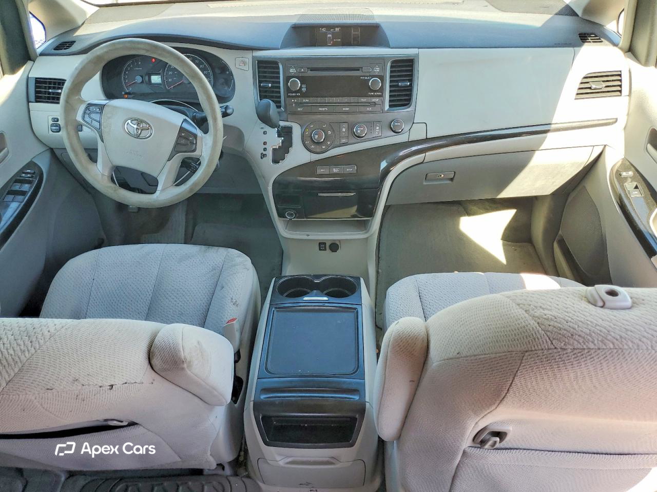 Toyota Sienna 2012