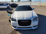Chrysler 300 2017