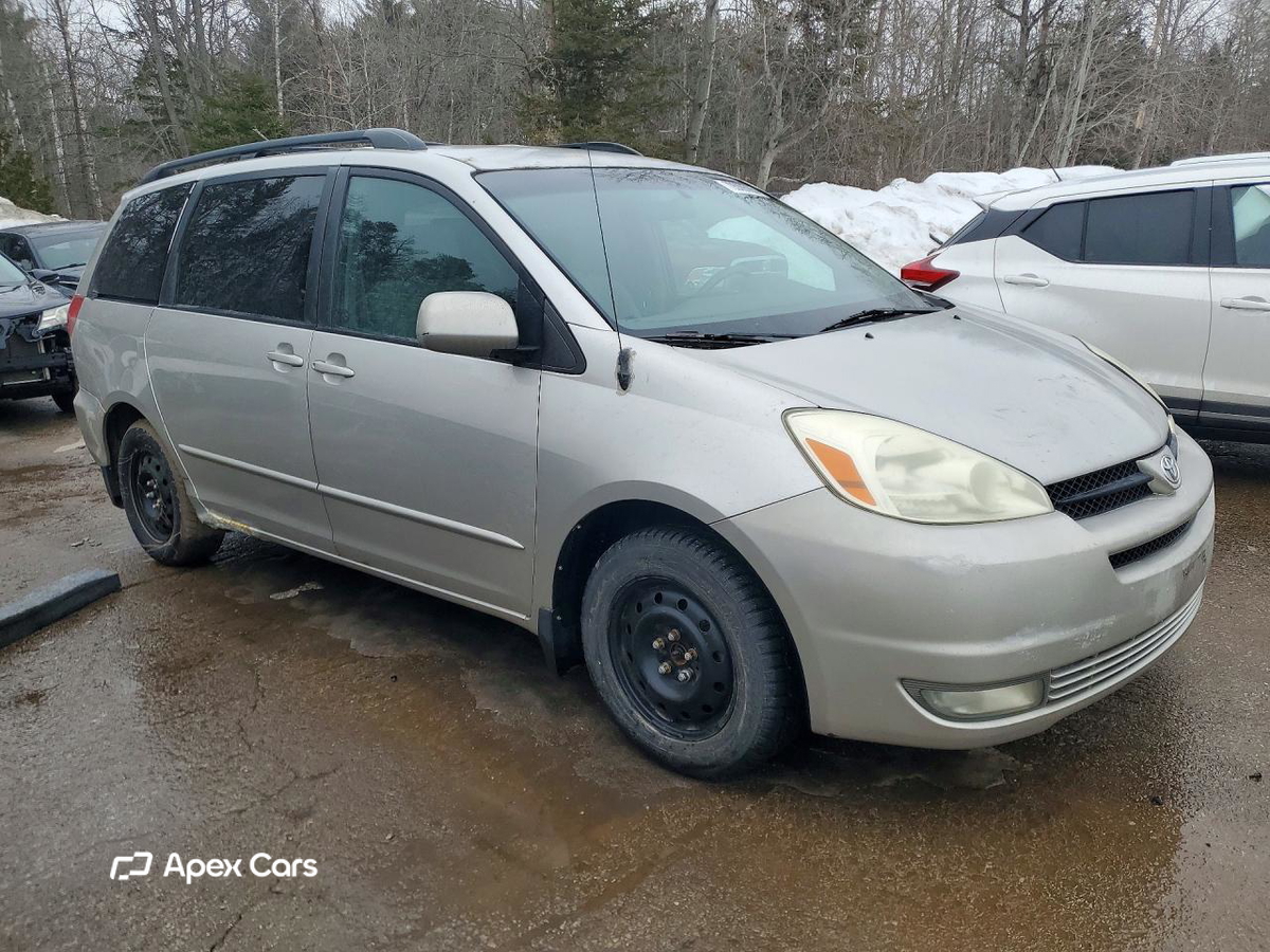 Toyota Sienna 2004