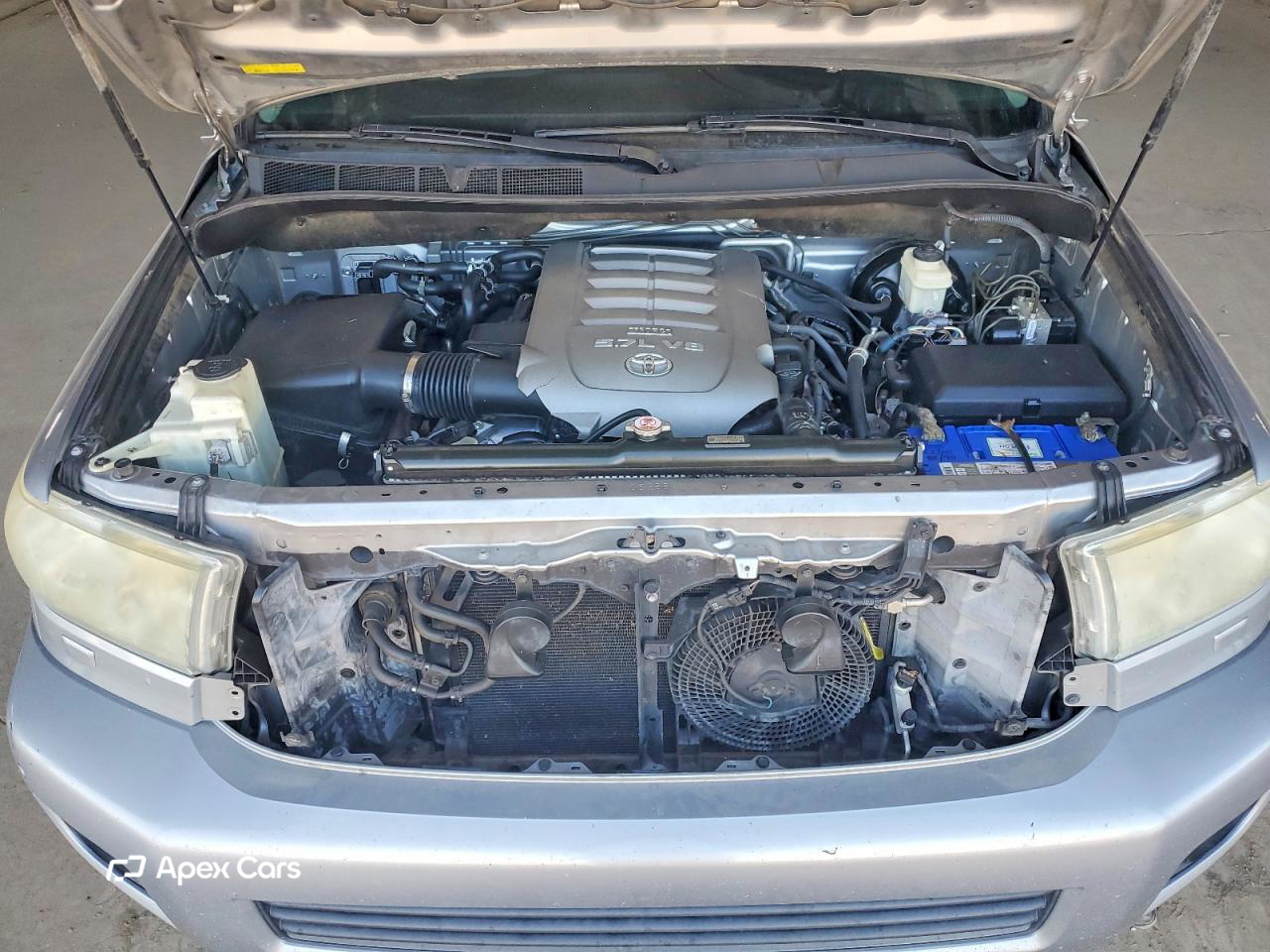 Toyota Sequoia 2010