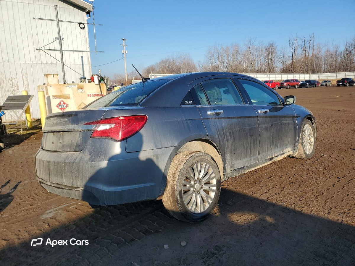 Chrysler 200 2013