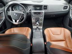Volvo V60 2015