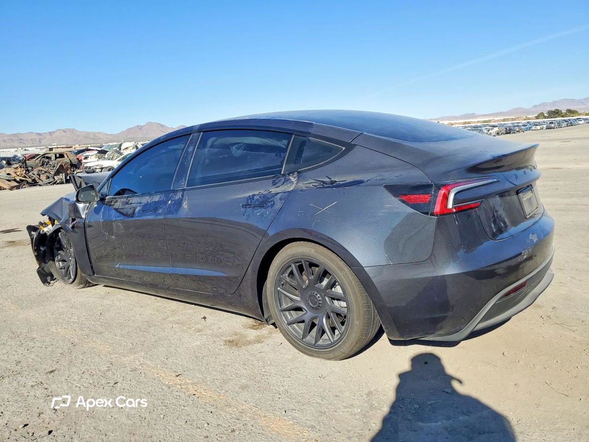 Tesla Model 3 2025