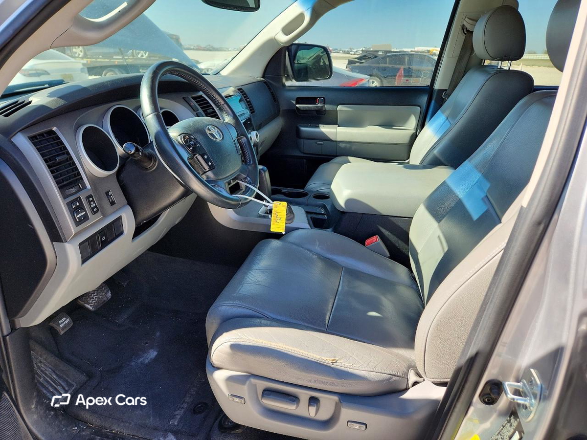 Toyota Sequoia 2012