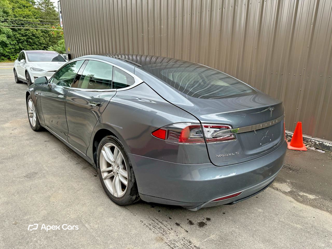 Tesla Model S 2013