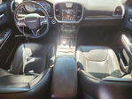 Chrysler 300 2016