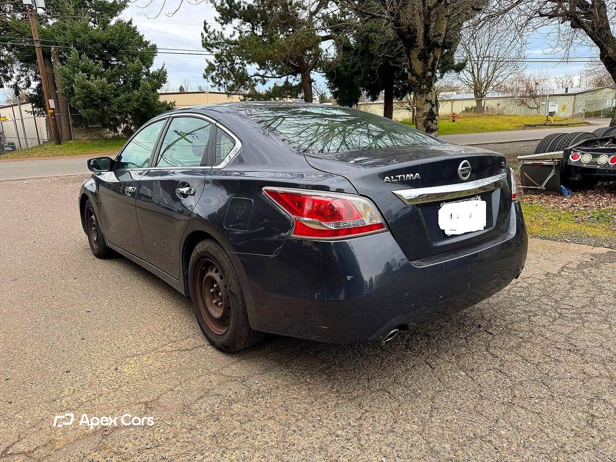 Nissan Altima 2015