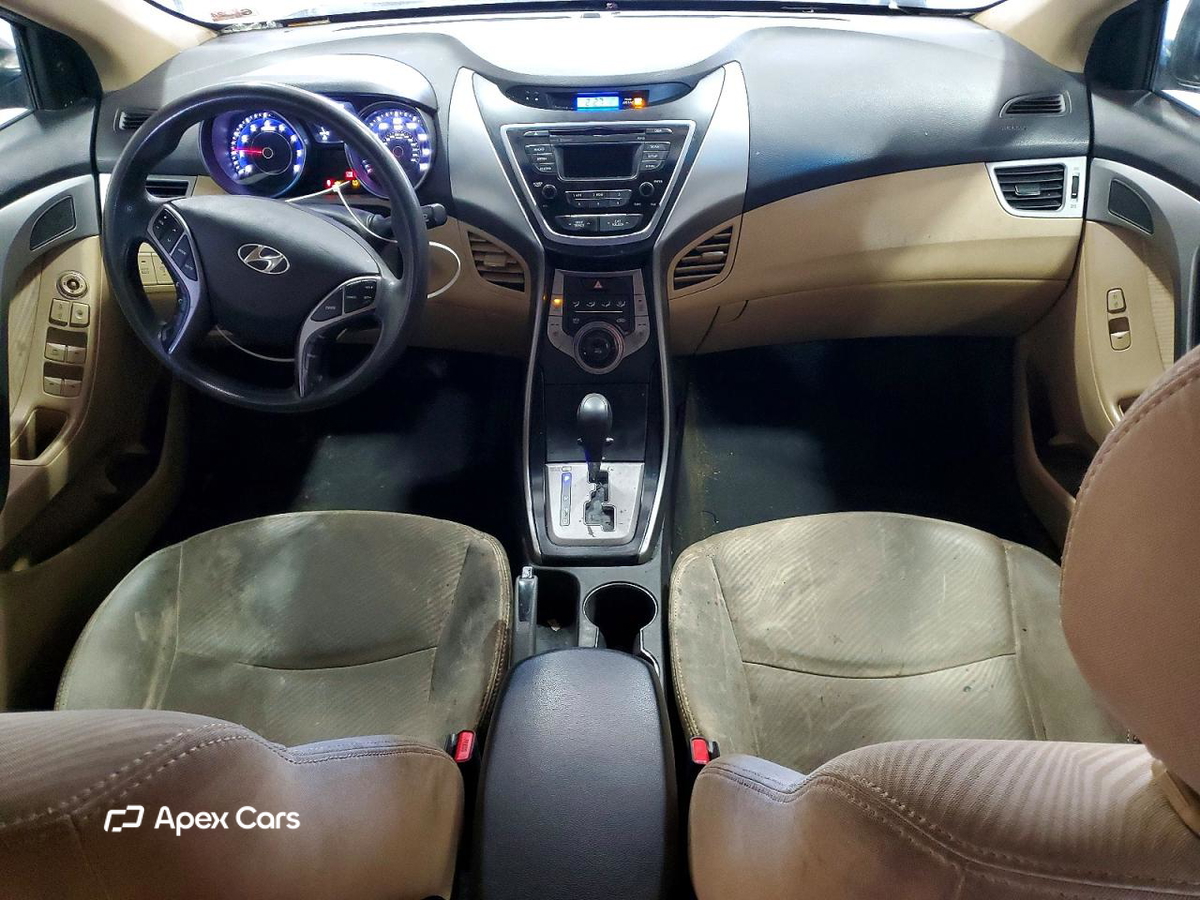 Hyundai Elantra 2013