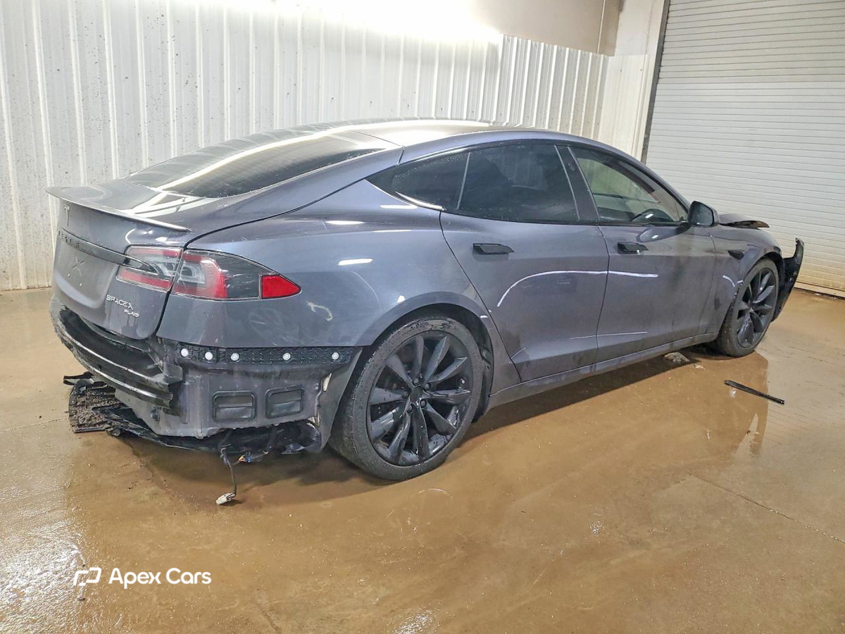 Tesla Model S 2021