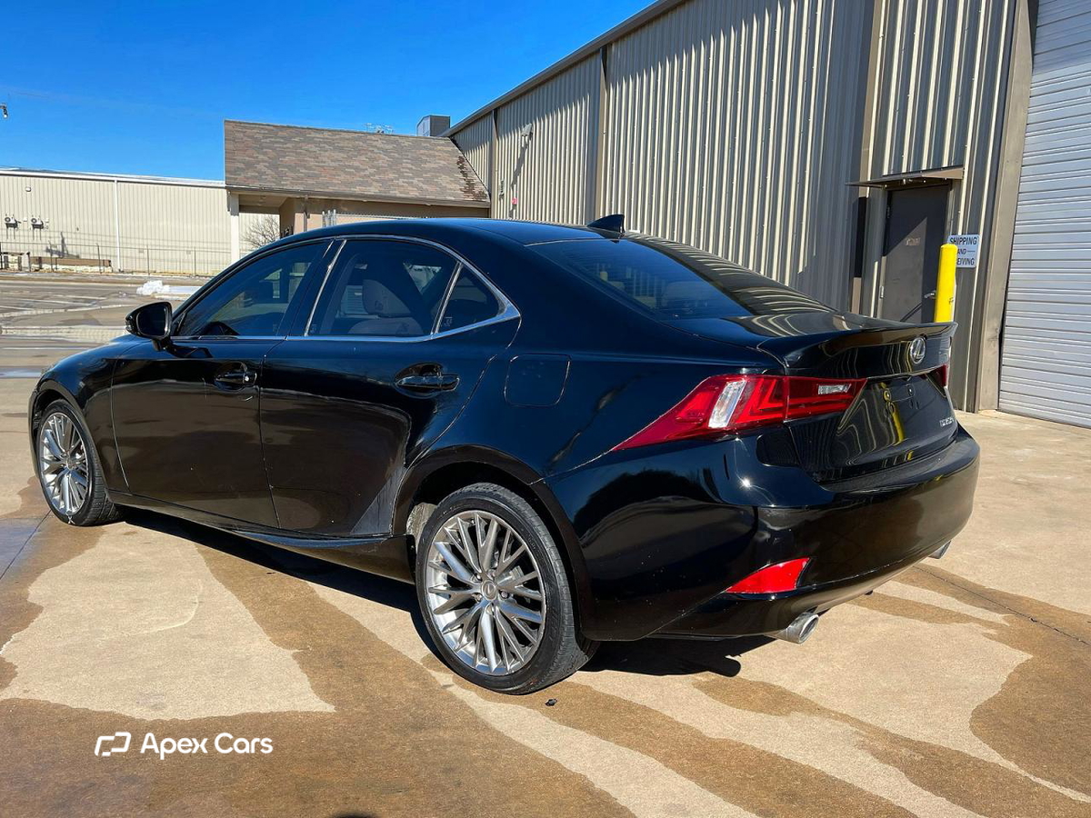Lexus IS 2015