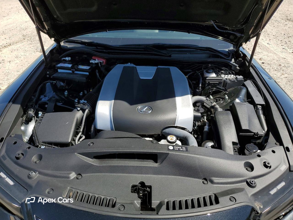 Lexus IS 2024