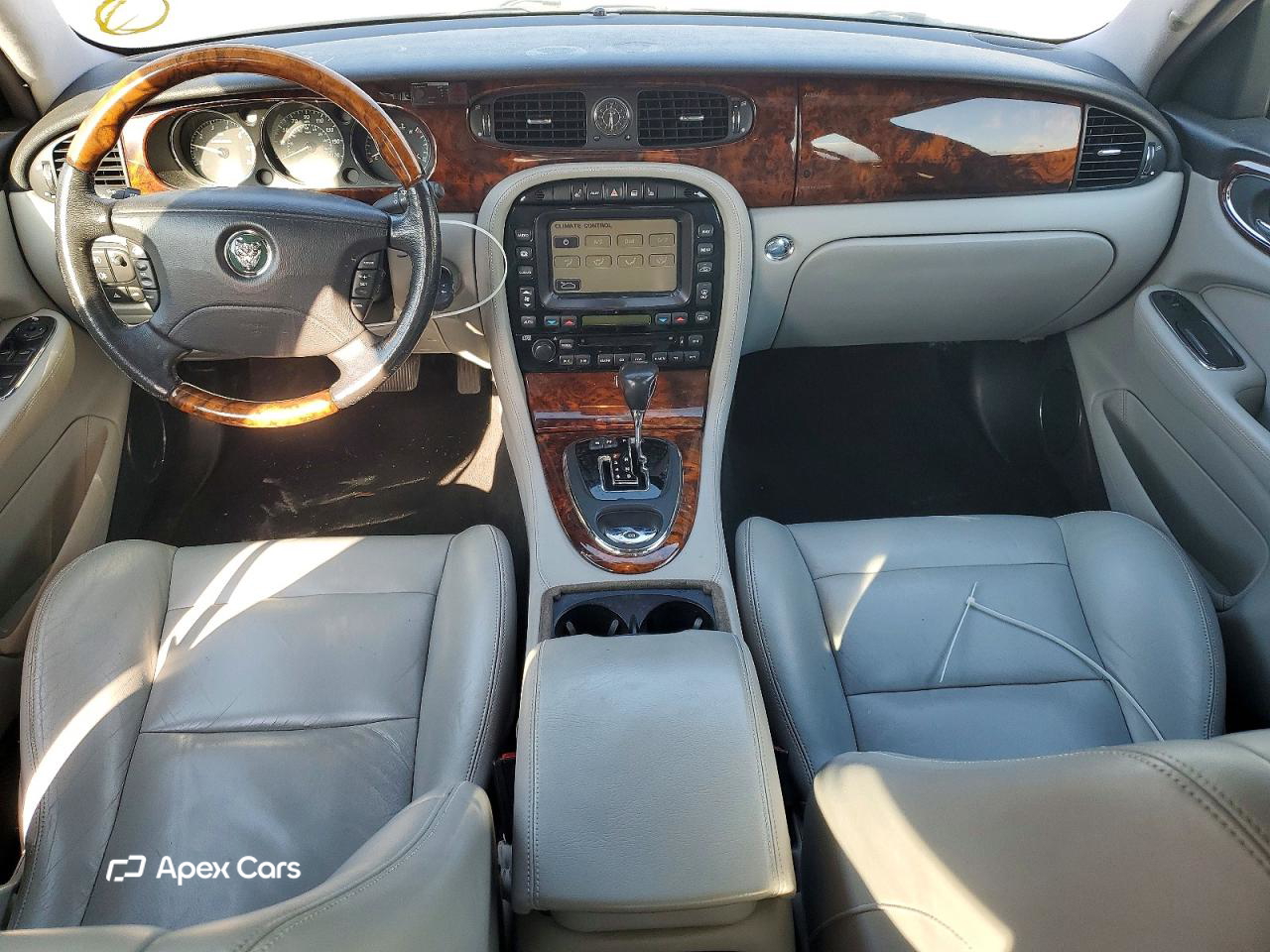 Jaguar XJR 2004