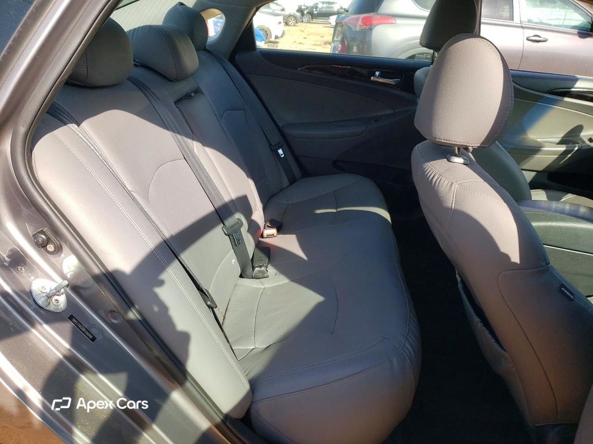 Hyundai Sonata 2011