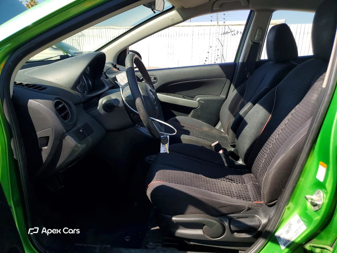 Mazda 2 2011