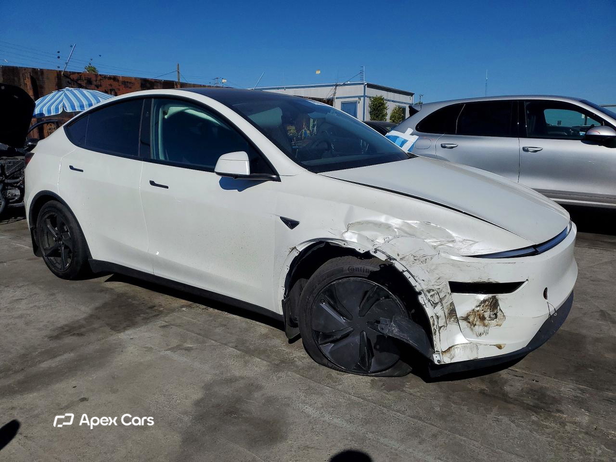 Tesla Model Y 2026