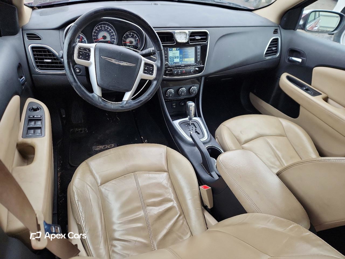 Chrysler 200 2011