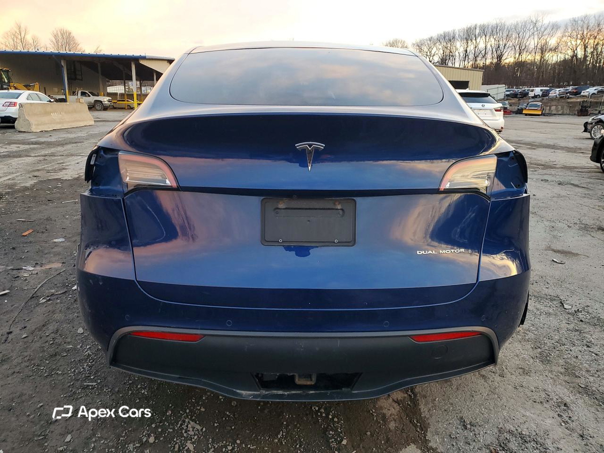 Tesla Model Y 2021