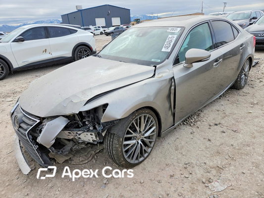 Lexus IS 2017 - Image 1 of 12
