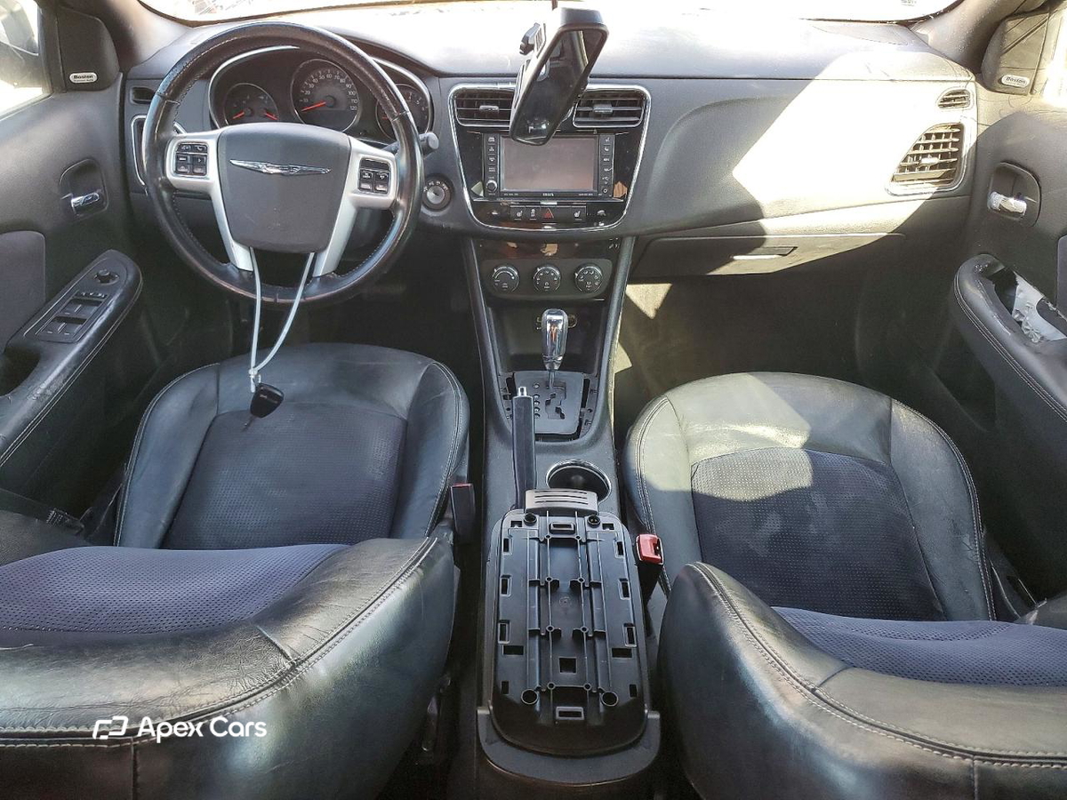 Chrysler 200 2012