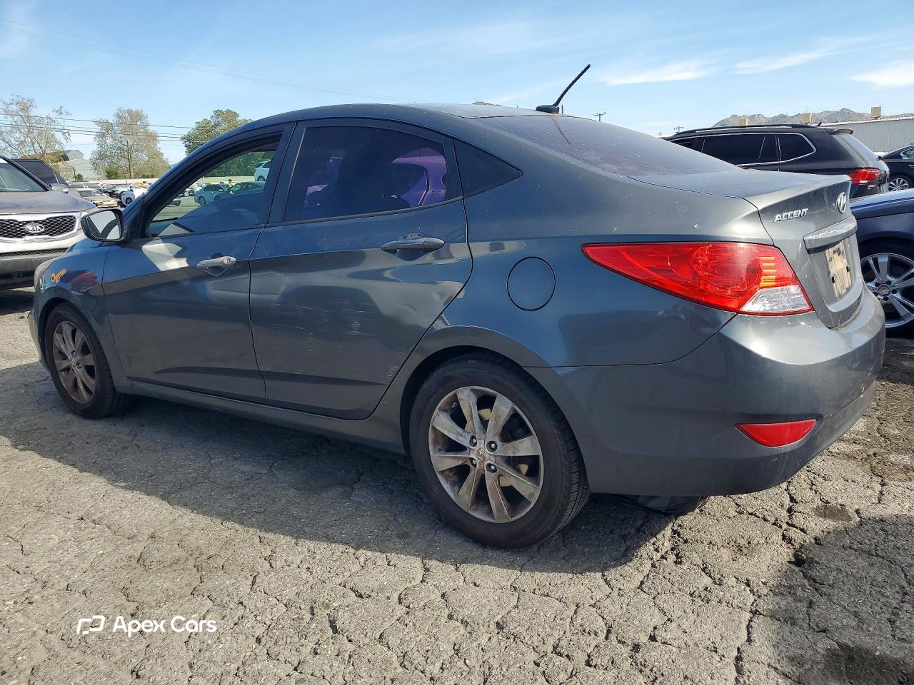 Hyundai Accent 2012