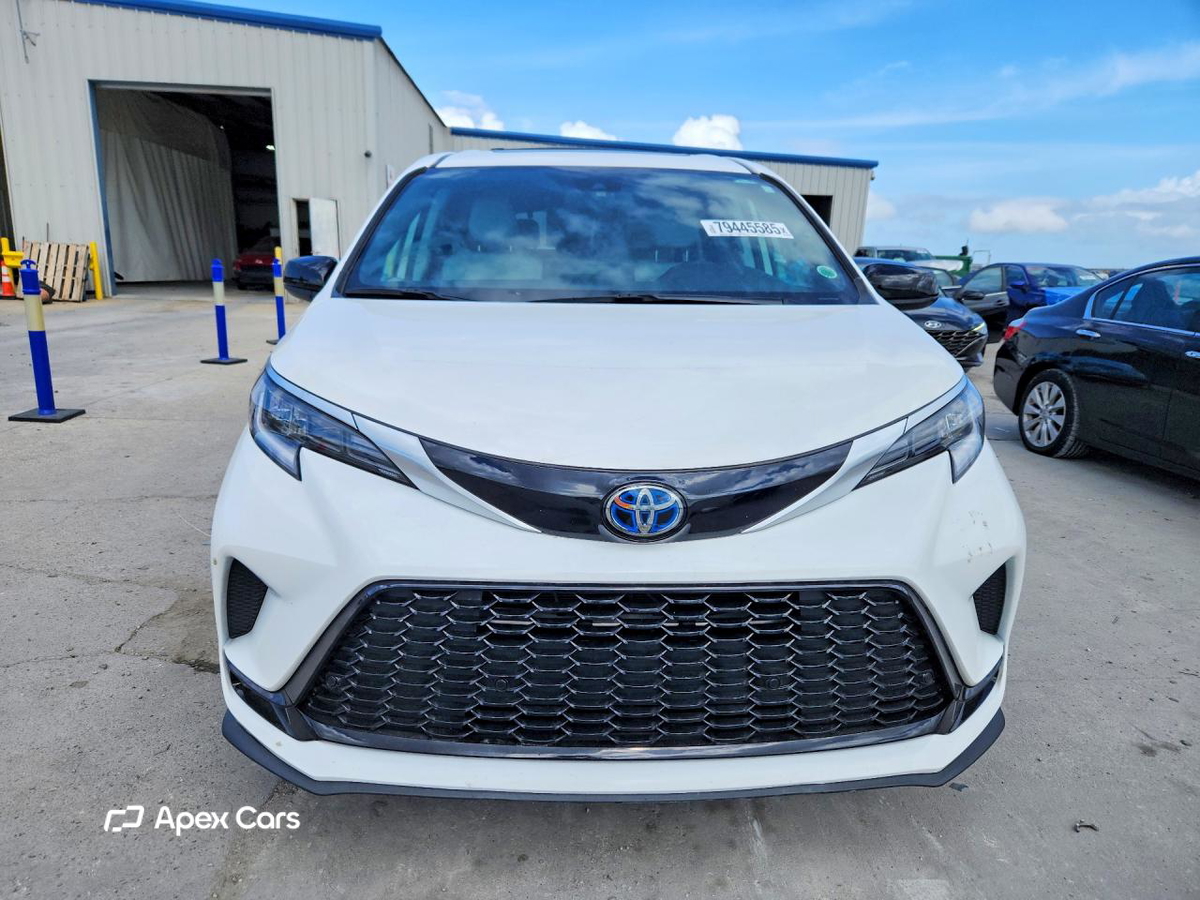 Toyota Sienna 2024