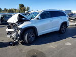 Toyota Highlander 2016