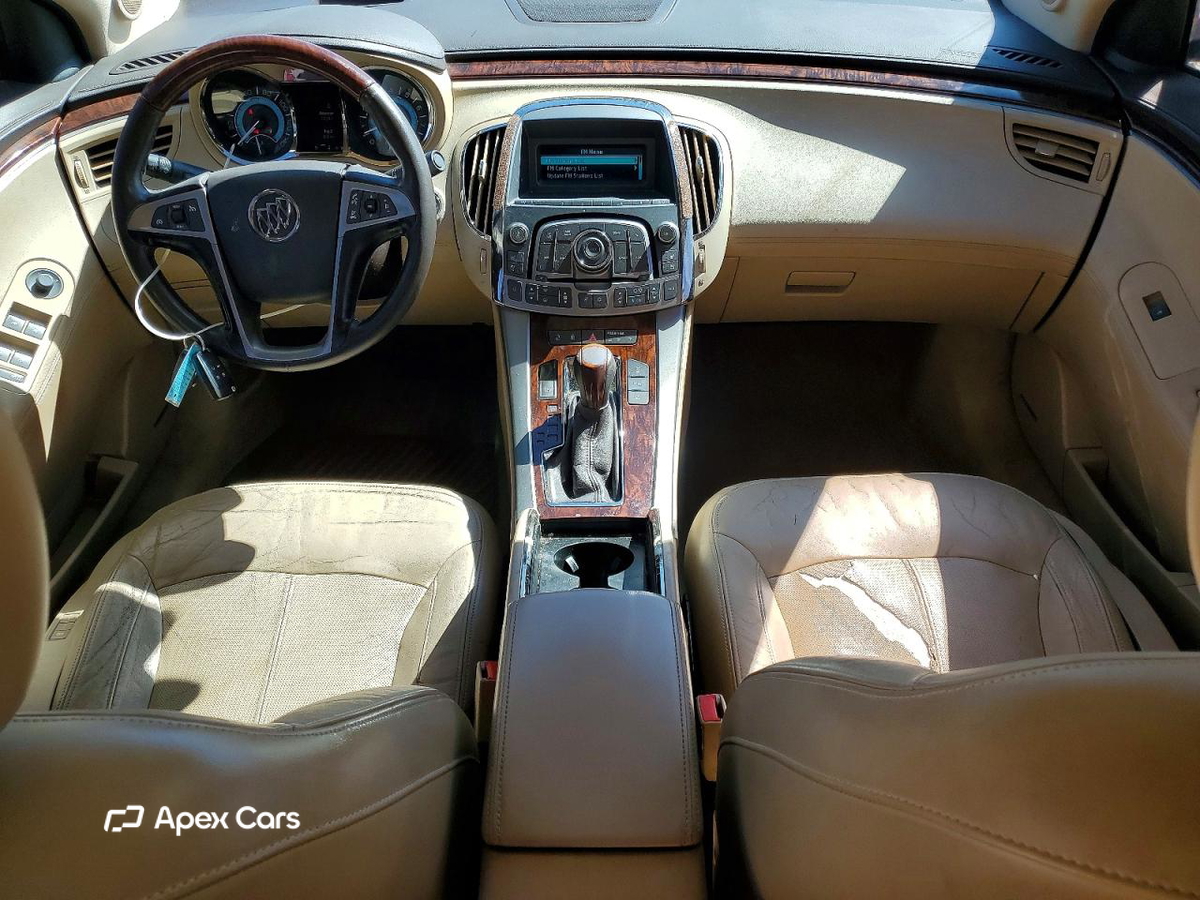 Buick LaCrosse 2011