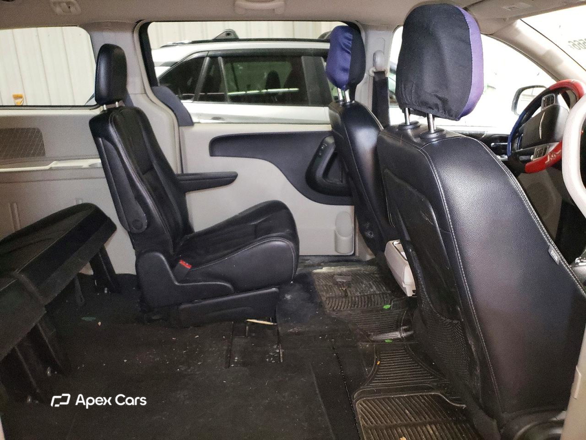 Chrysler Voyager 2013