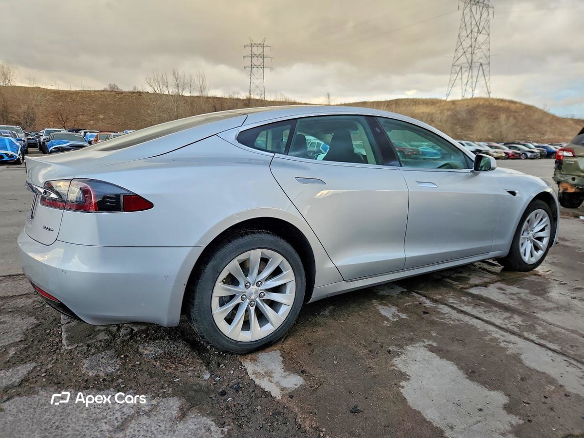 Tesla Model S 2017