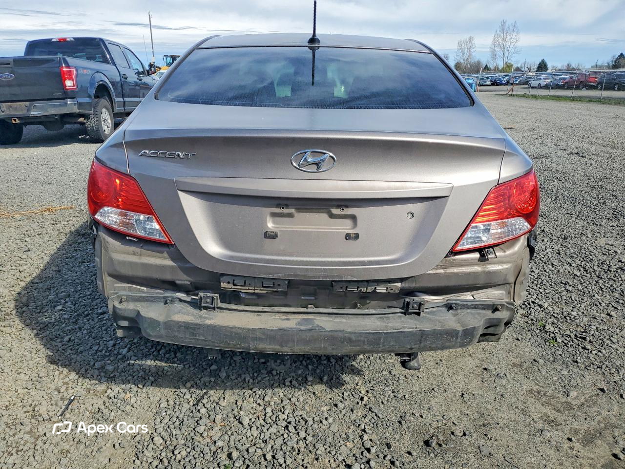 Hyundai Accent 2013
