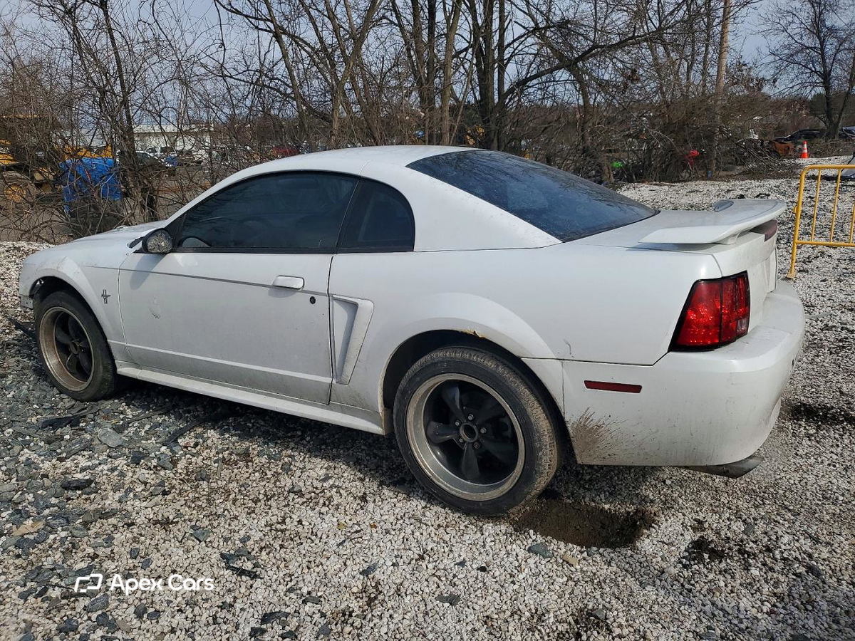 Ford Mustang 2003