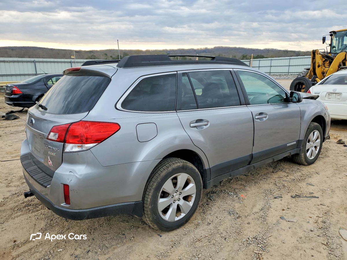 Subaru Outback 2011