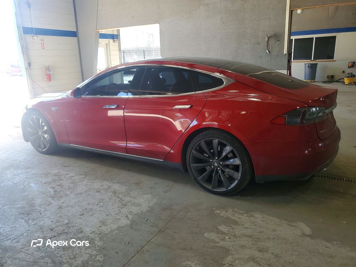 Tesla Model S 2014