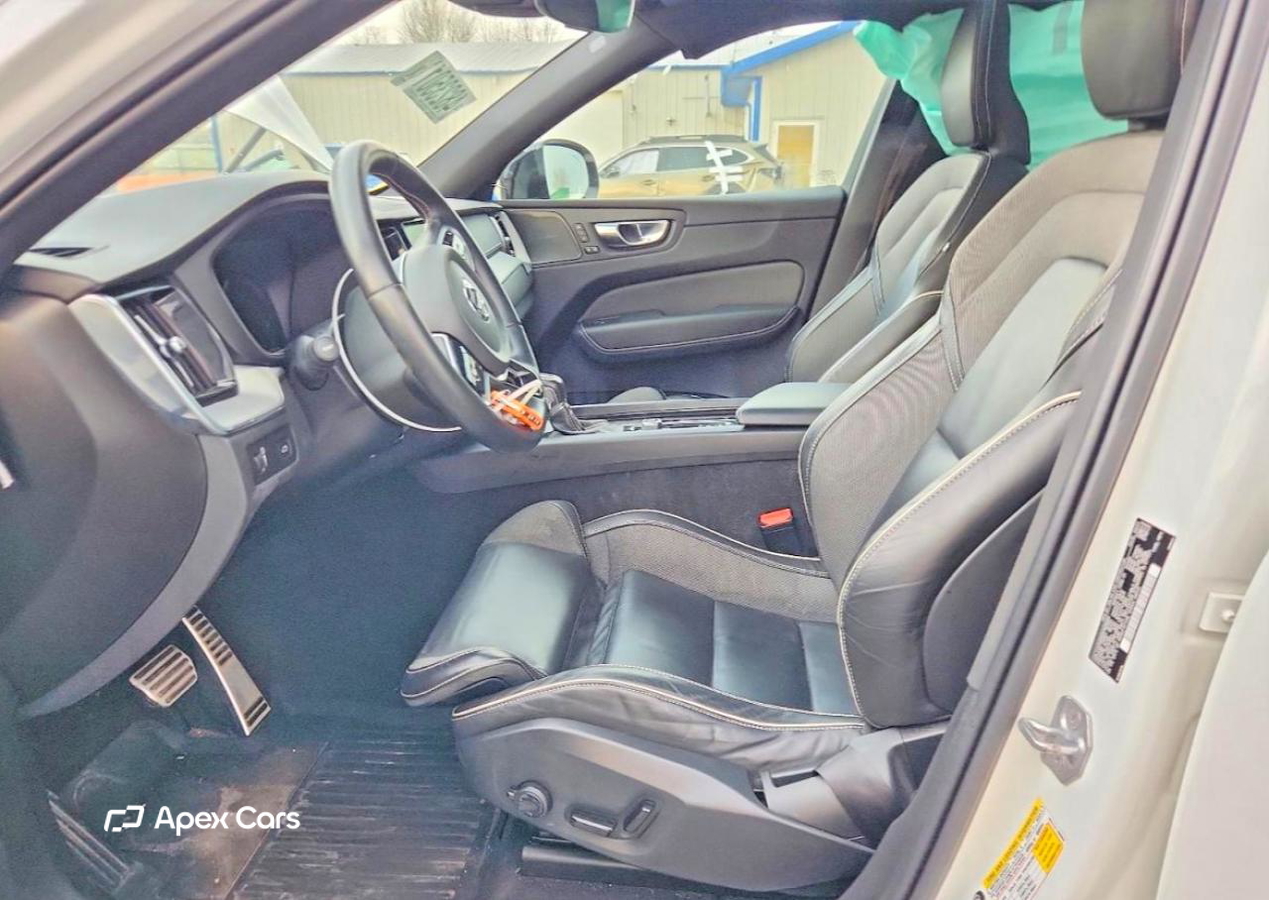 Volvo XC60 2021