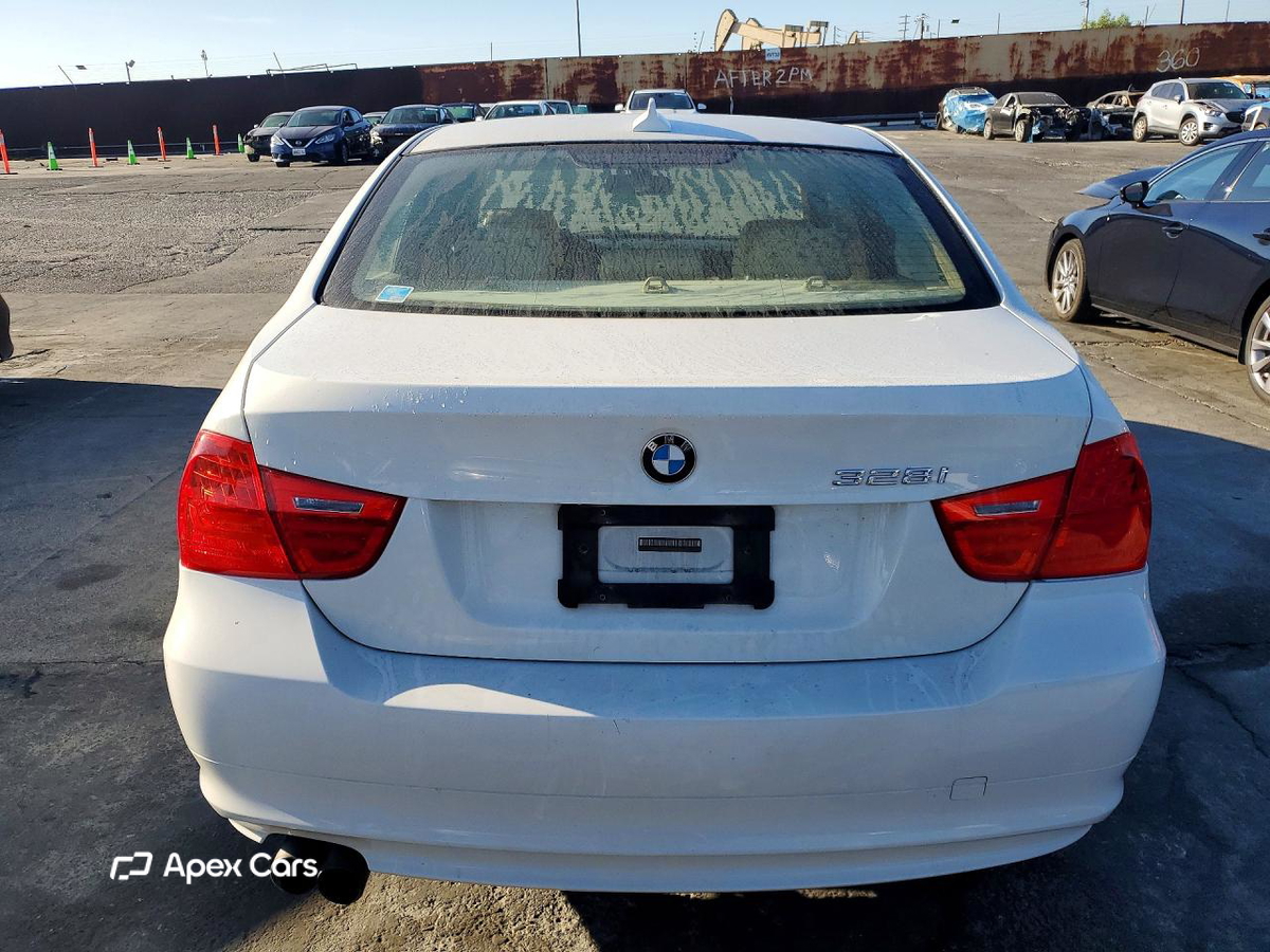 BMW Series 3 2011