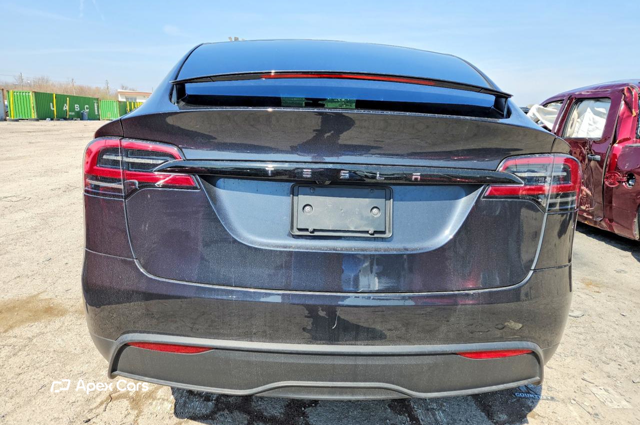 Tesla Model X 2024
