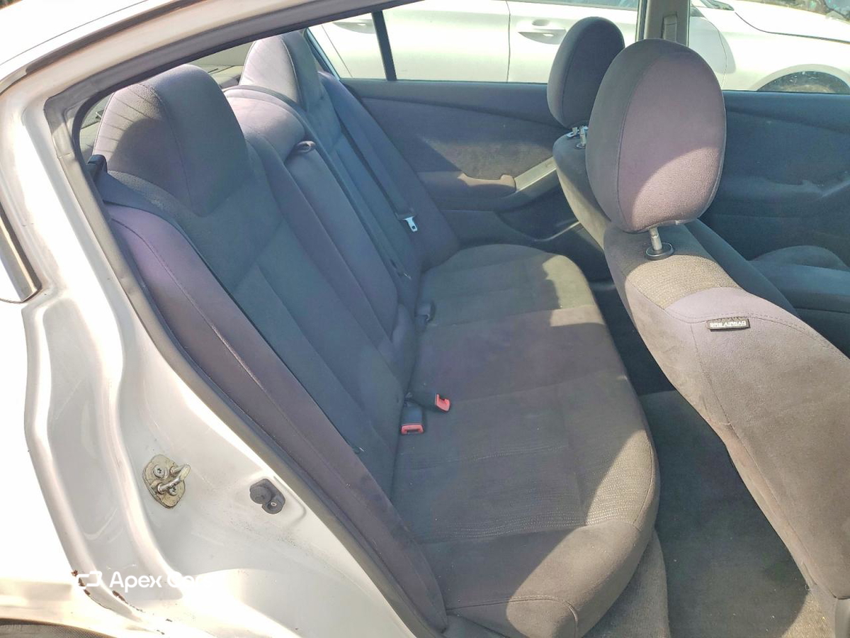 Nissan Altima 2012