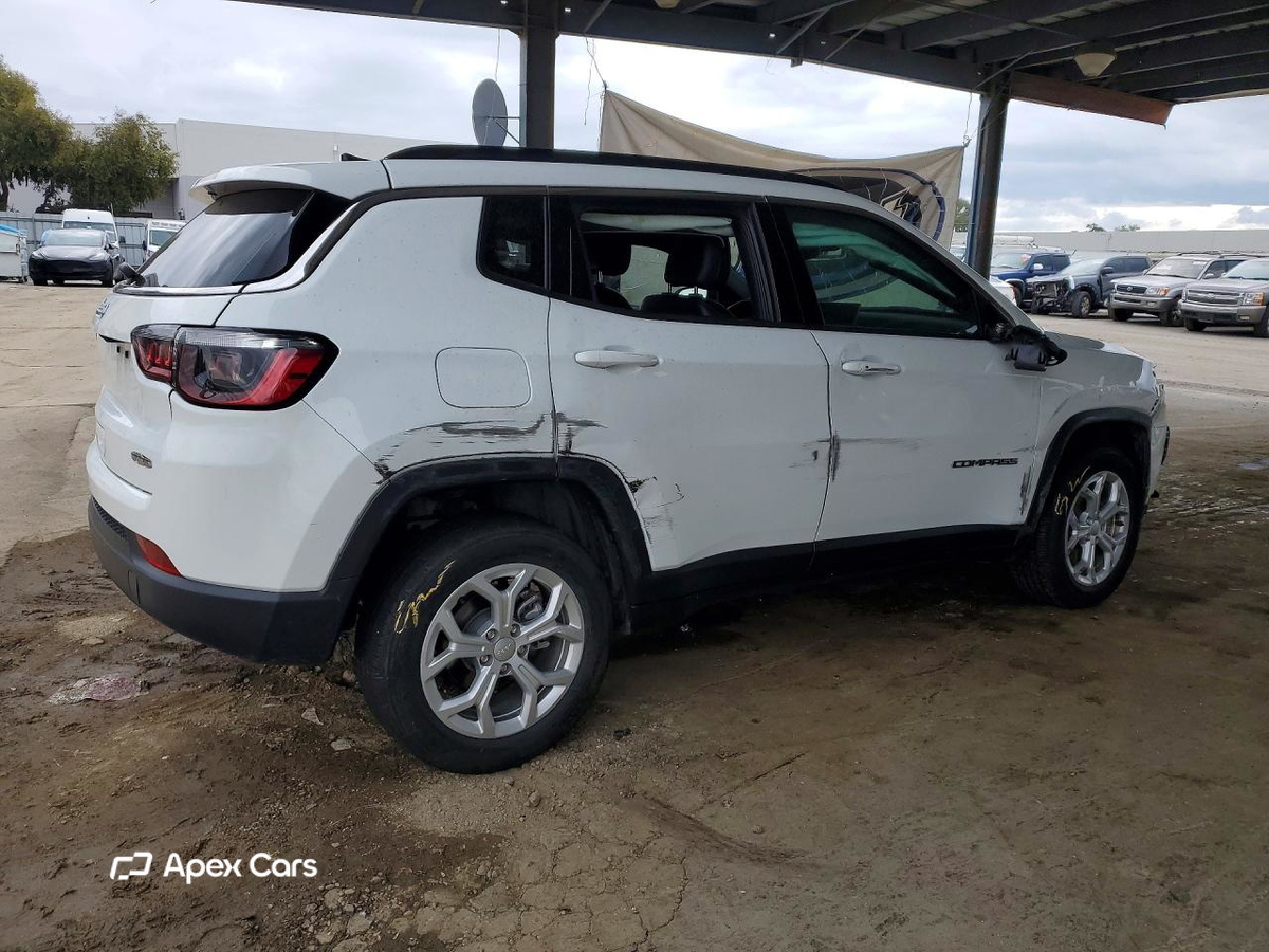 Jeep Compass 2024