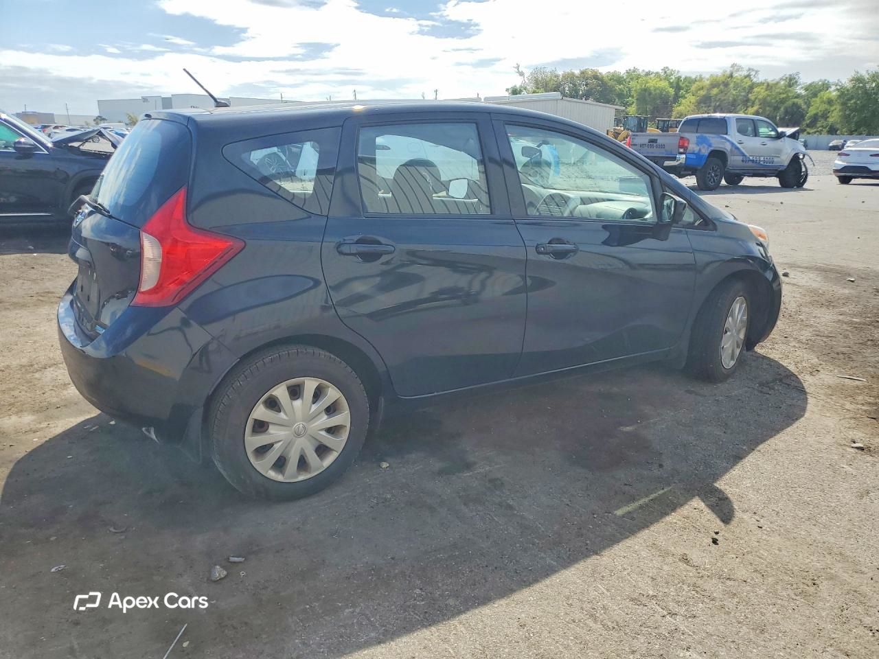 Nissan Versa 2016
