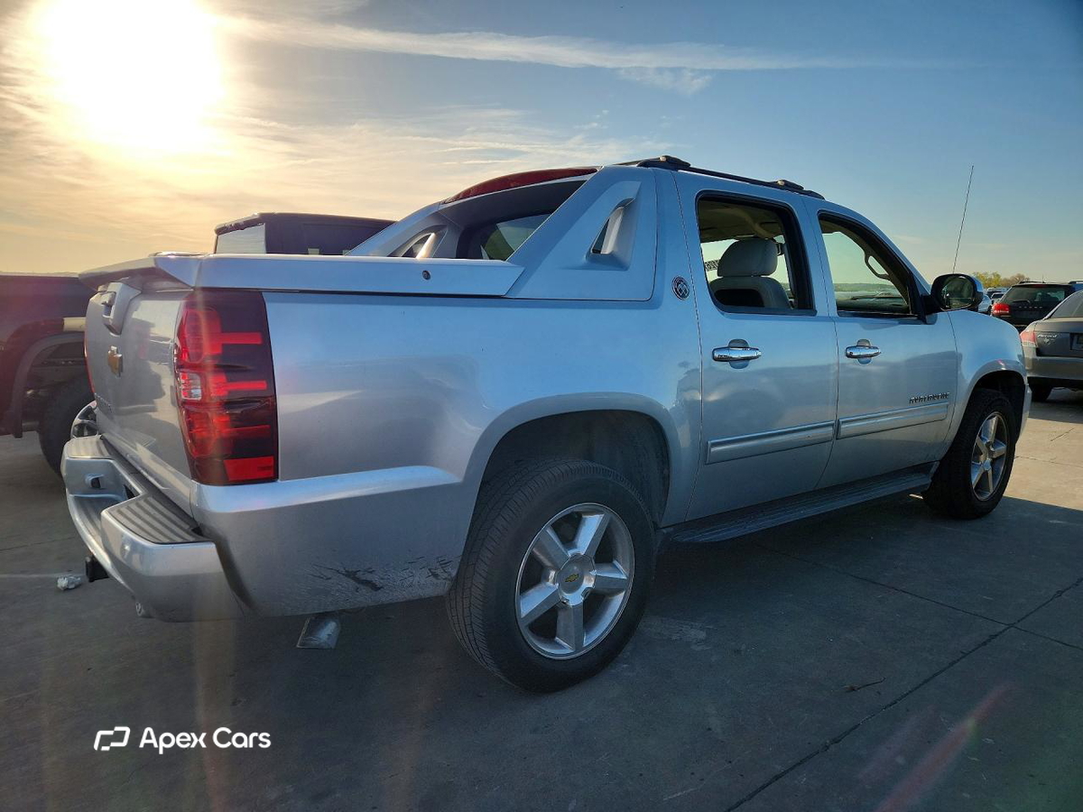 Chevrolet Avalanche 2013