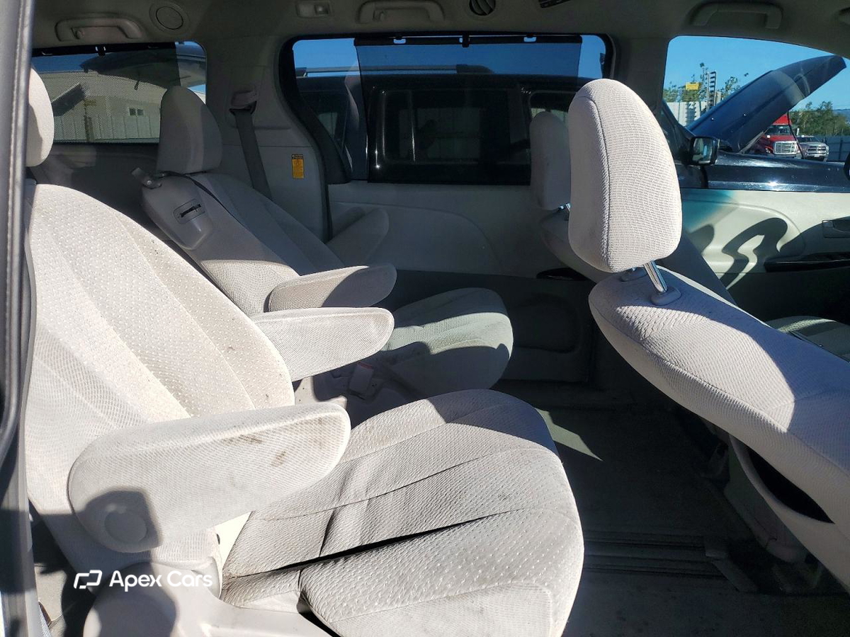 Toyota Sienna 2014