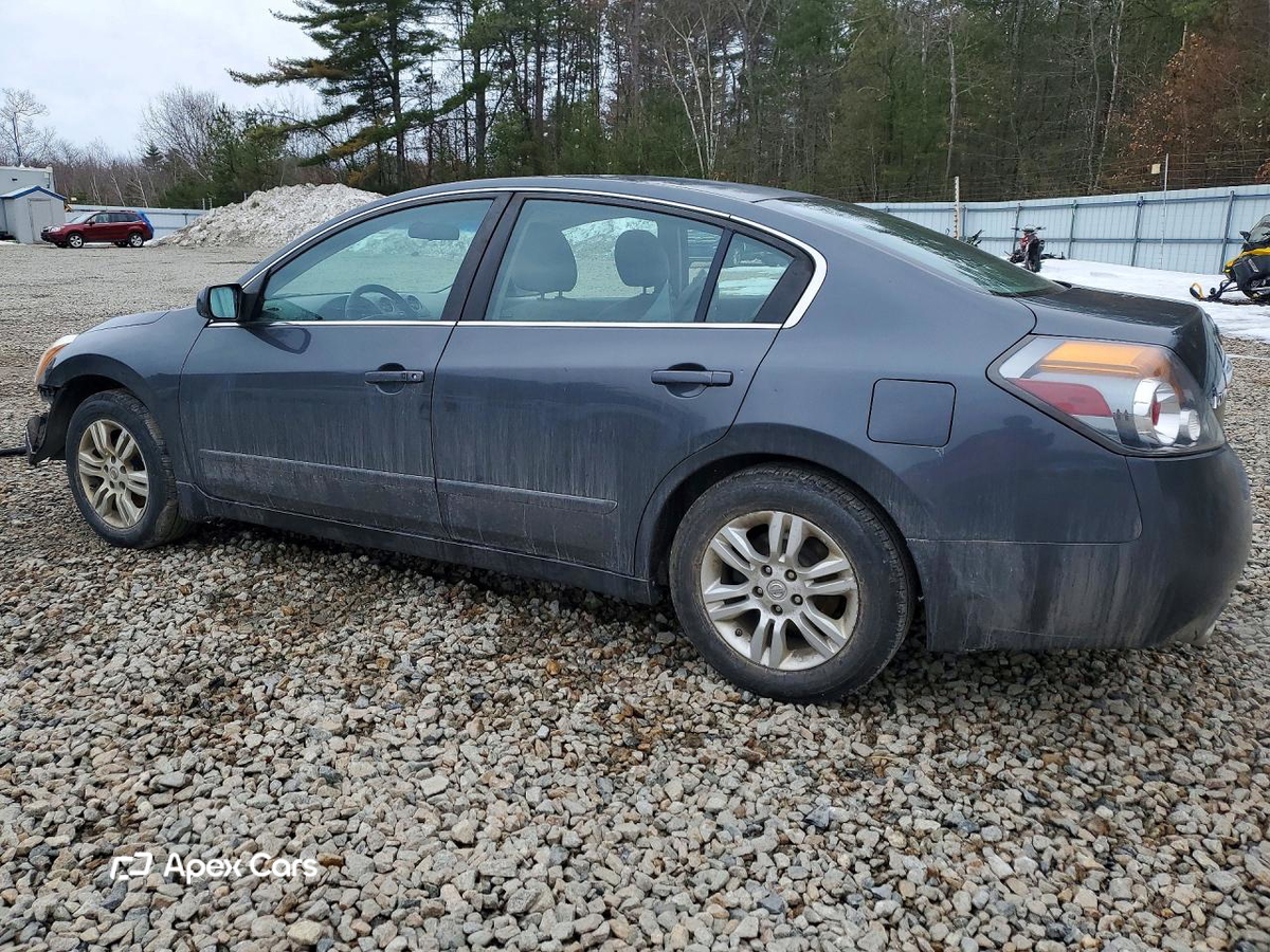 Nissan Altima 2011