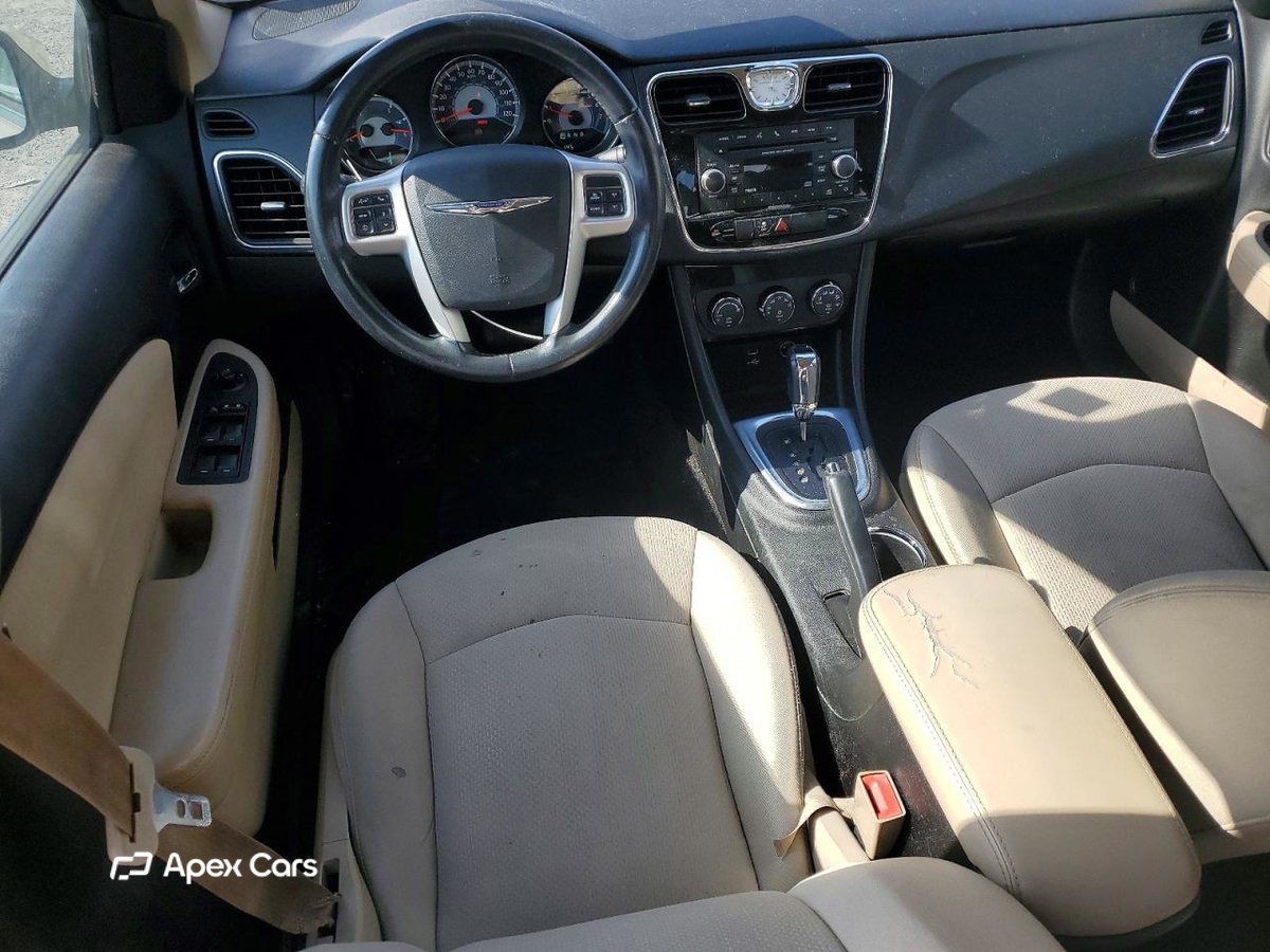 Chrysler 200 2013