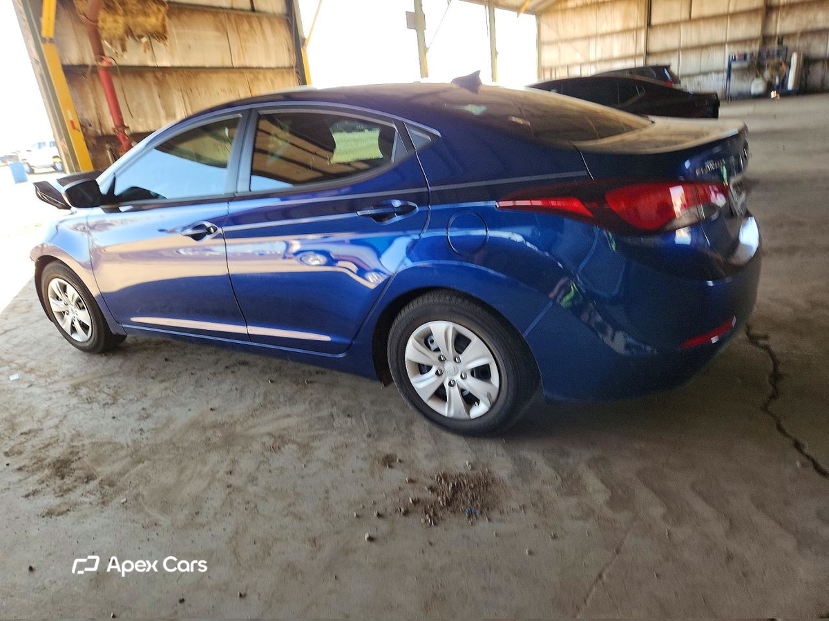 Hyundai Elantra 2016