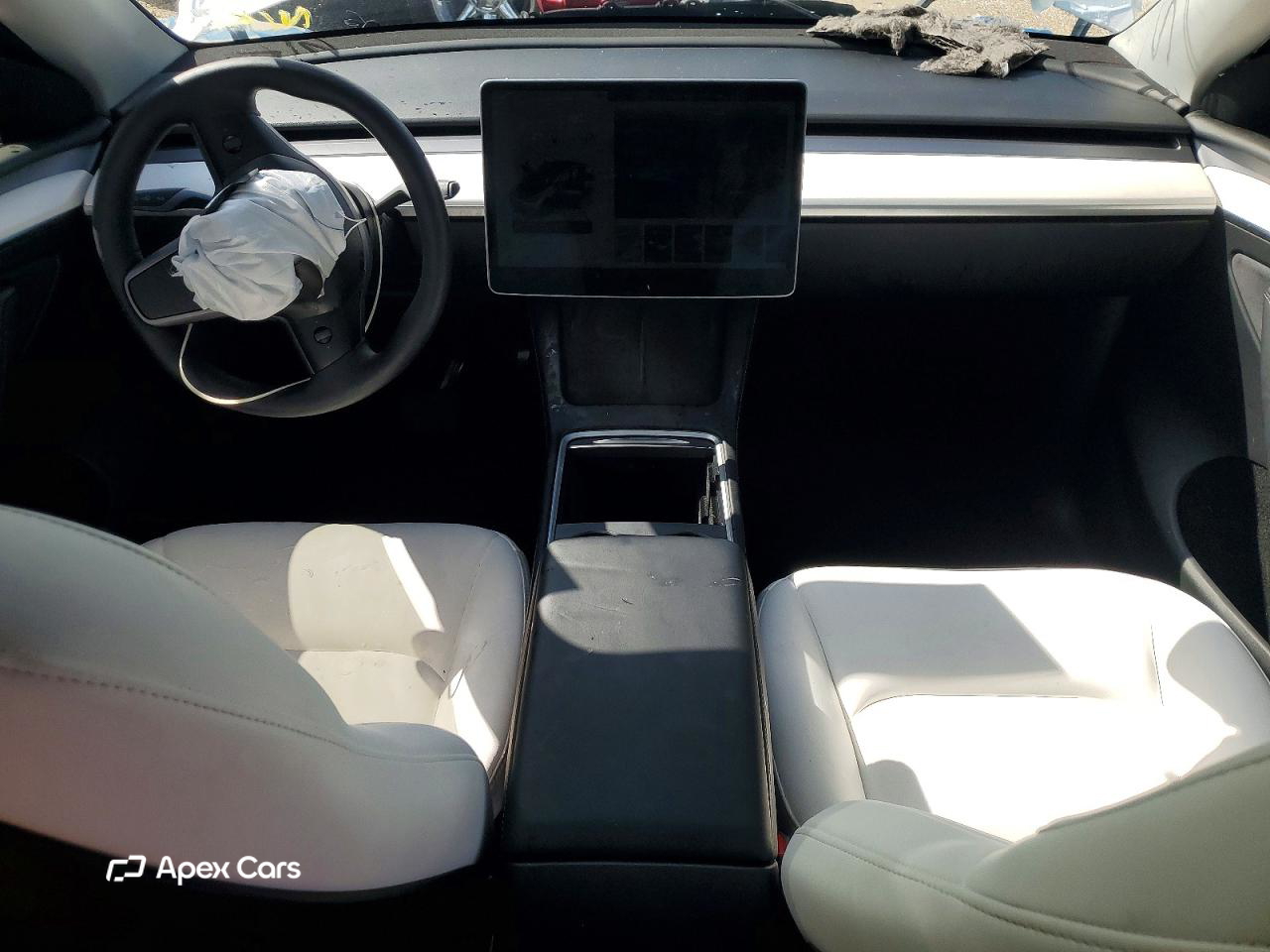 Tesla Model Y 2025