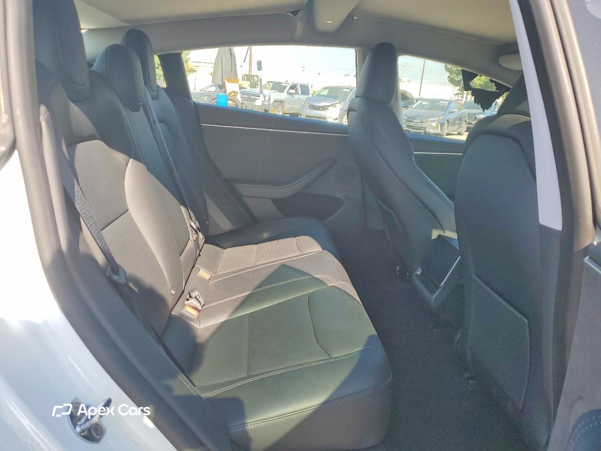Tesla Model 3 2025