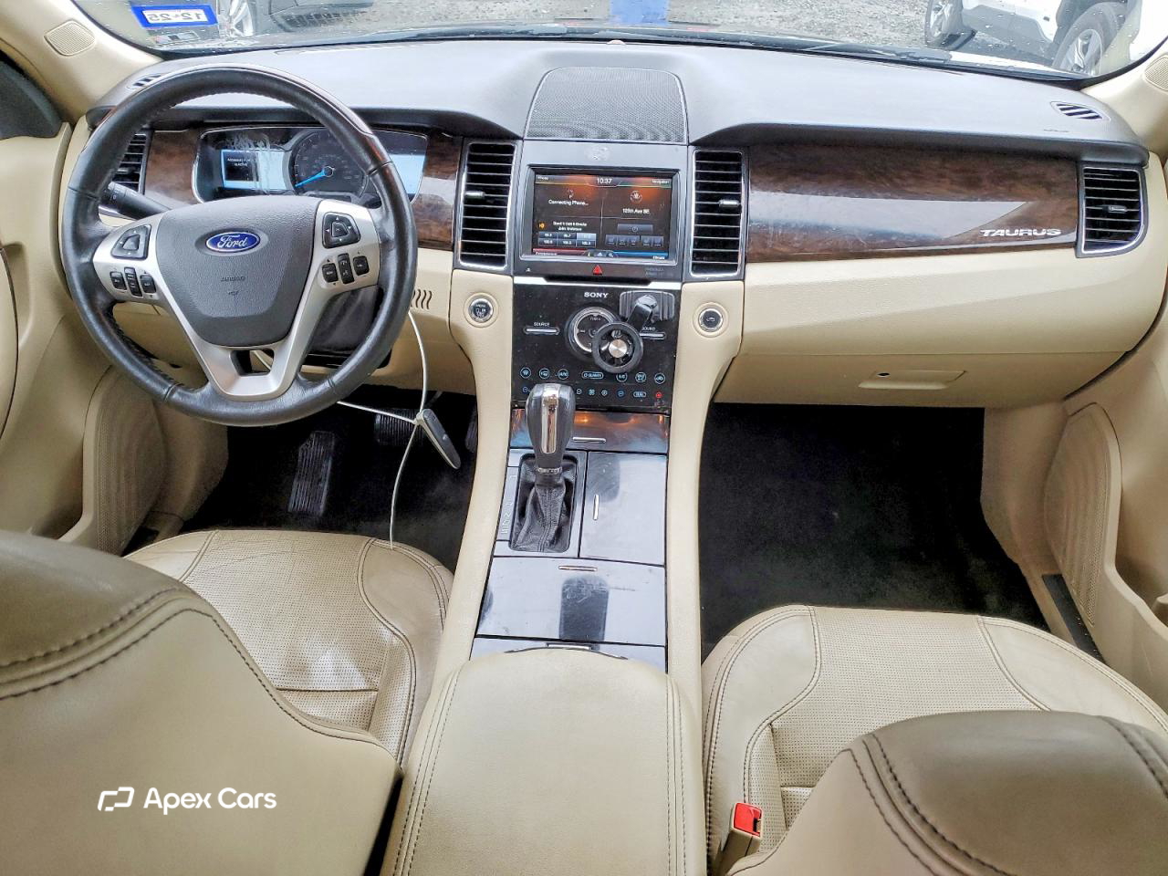 Ford Taurus 2015